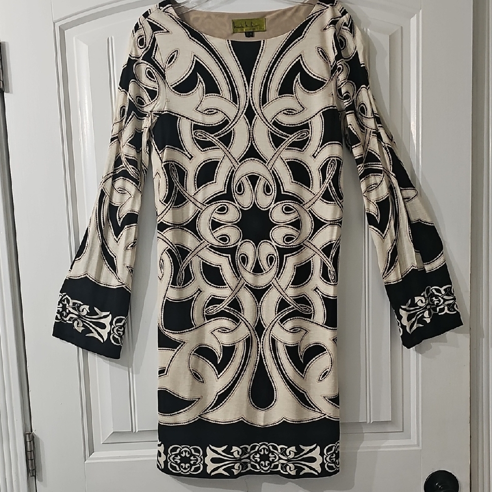 Nicole Miller Black and Cream Long Sleeve Dress